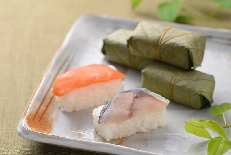 柿の葉寿司 さば さけ 20個入 中谷本舗 ゐざさ 郷土料理 伝統食 和食 お取り寄せ グルメ 名産品 特産品 奈良名物 お土産 贈り物 ギフト 寿司 押し寿司 鯖 鮭 詰め合わせ セット 奈良市 奈良県 敬老の日 ハロウィン クリスマス バレンタイン 正月 12-067