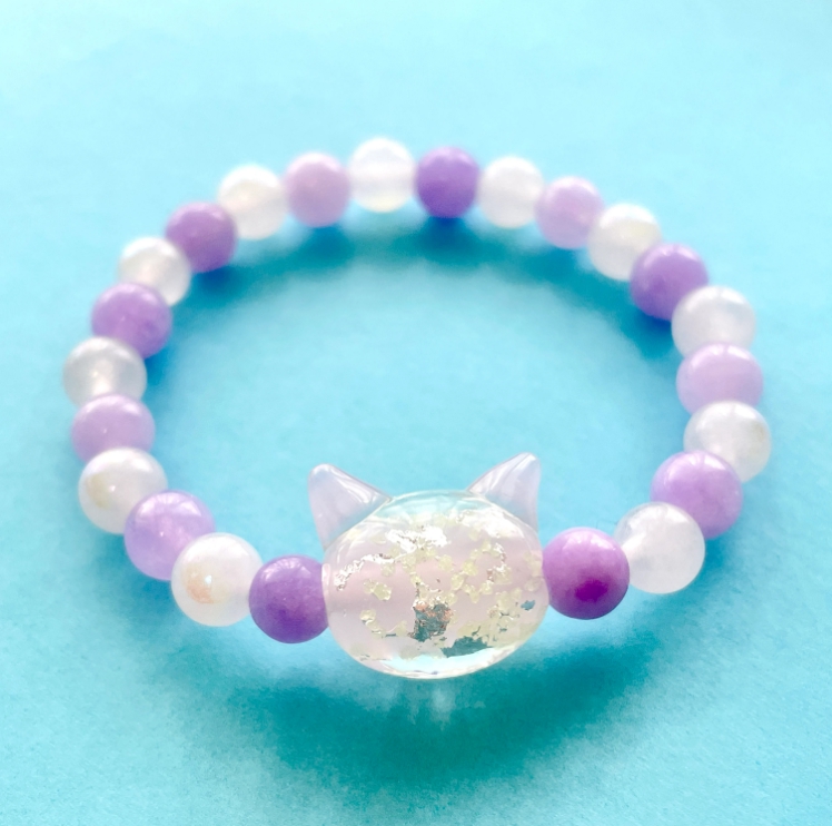 光る猫玉とアメジストのブレスレット（キッズサイズ）ジュエリー春日 奈良県 奈良市 なら jks001