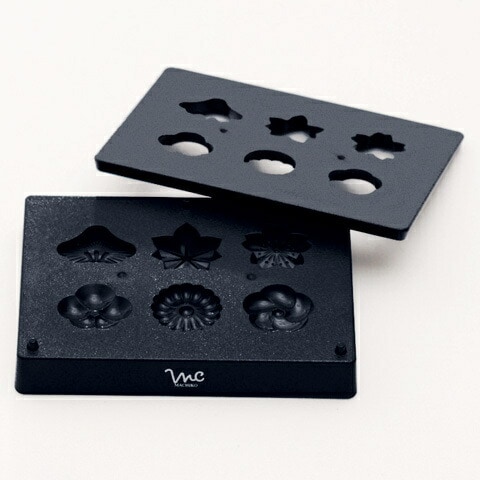 【手作り和菓子シリーズ】●干菓子型● プラスチック製 和菓子 調理 料理 製菓 キッチン 調理器具 軽量 わがし 和菓子 お菓子 ひがし 干菓子 乾菓子 千葉真知子先生監修〈スケーター株式会社〉 奈良県 奈良市 奈良 なら 6-309