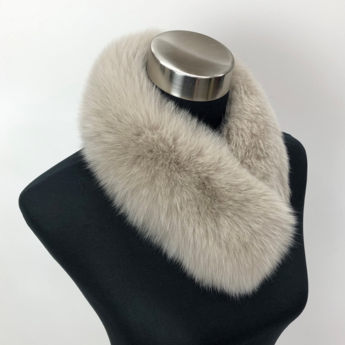 ファー マフラー シャドーフォックス（グレージュ）／西本毛皮商店 サガ SAGA FOX 豪華 毛皮 リアルファー 高品質 オシャレ ファッション