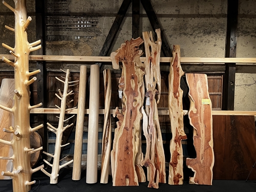 選べる一枚板 招待券 ＜森庄銘木のショールームで、お気に入りの一枚を見つけよう＞ 来店限定／デスク カウンター テーブル 森庄銘木 MORITO 天然素材 限定 奈良県 宇陀市 ふるさと納税