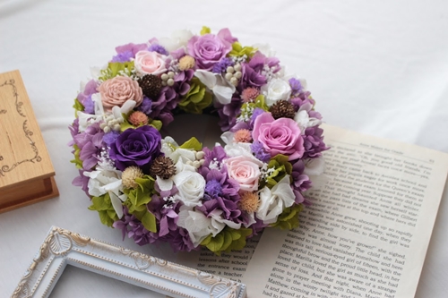 プリザーブドフラワー リース パープル／HANARA 大人色 ラベンダーカラー 華 花 ギフト 母の日 花冠 かわいい ドライフラワー インテリア 奈良県 宇陀市 誕生日 お祝い 敬老の日 感謝 結婚祝い 還暦 プロポーズ お供え 花ケース入り ふるさと納税 誕生日 お祝い 敬老の日 感謝 結婚祝い 還暦 プロポーズ お供え 花ケース入り 誕生日 お祝い 敬老の日 感謝 結婚祝い 還暦 プロポーズ お供え 花ケース入り 誕生日 お祝い 敬老の日 感謝 結婚祝い 還暦 プロポーズ お供え 花ケース入り