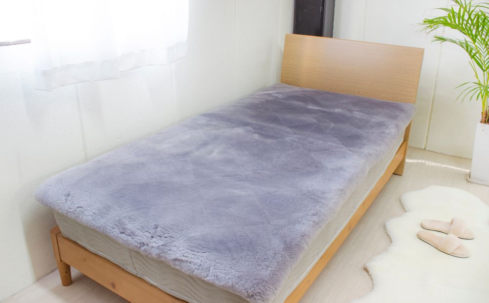 奈良 (株)マスダ製 ムートン シーツ セミダブル グレー／ 寝具 ムートン 羊毛皮 羊毛 スプリングラム 100％使用 天然素材 オールシーズン 通年 贈り物 プレゼント 誕生日 記念日 株式会社マスダ 奈良県 宇陀市 ふるさと納税