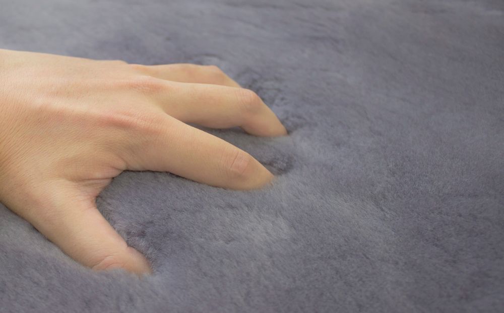 奈良 (株)マスダ製 ムートン シーツ セミダブル グレー／ 寝具 ムートン 羊毛皮 羊毛 スプリングラム 100％使用 天然素材 オールシーズン 通年 贈り物 プレゼント 誕生日 記念日 株式会社マスダ 奈良県 宇陀市 ふるさと納税