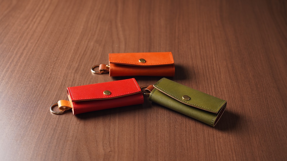 5連 キーケース キーリング 付き 栃木レザー 牛革 日本製 レザー 天然皮革 人気 実用的 車のキー ケース 鍵ケース ギフト 誕生日 プレゼント 還暦 両親 男性 女性 昇進 上司 レディース メンズ シンプル 使いやすい：キャメル×ブラウン