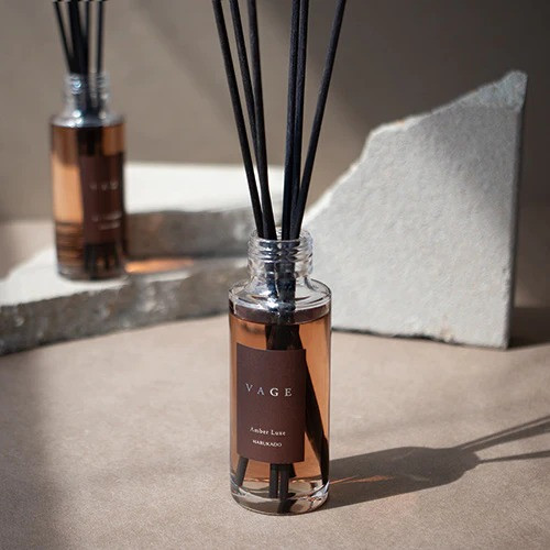 バーグ １００ リード ディフューザー アンバーリュクス 晴香堂 HARUKADO VAGE  ルームフレグランス 芳香剤 インテリア アロマ 香り リビング 玄関 ベッドルーム 車 プレゼント ギフト