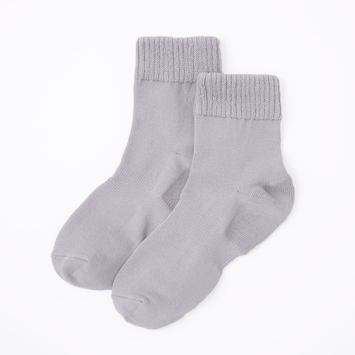 足首ゆったり 米ぬか かかとケア靴下(23〜25cm) :グレー レディース 保湿 かかとひび割れ  日本製 乾燥肌 敏感肌 ガサガサ 足裏 ひび割れ 角質ケア  温活 冷え性 ギフト 鈴木靴下：23〜25cm グレー