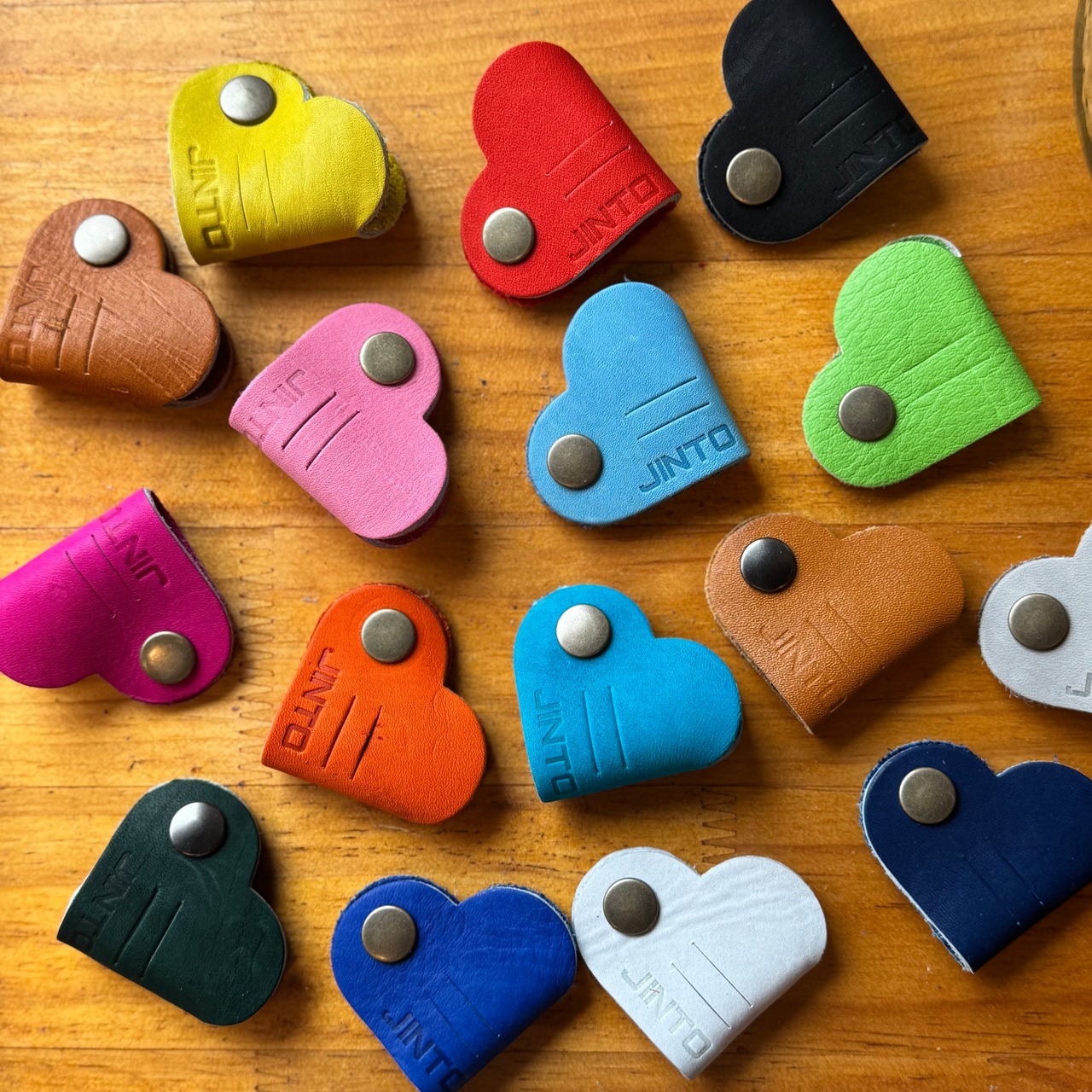 コードクリップ ハート型 5個入りセット JINTO コードホルダー レザー 革 小物 野球 グローブ 革 本革