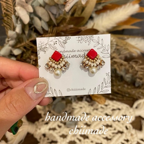 ビーズ 刺繍 ひし形 ピアス イヤリング ジュエリー アクセサリー chiimade：ピアス　赤