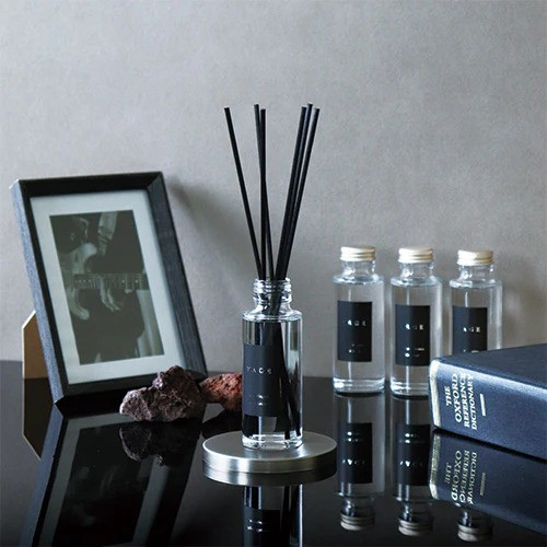 バーグ １００ リード ディフューザー プラチナシャワー 晴香堂 HARUKADO VAGE  ルームフレグランス 芳香剤 インテリア アロマ 香り リビング 玄関 ベッドルーム 車 プレゼント ギフト