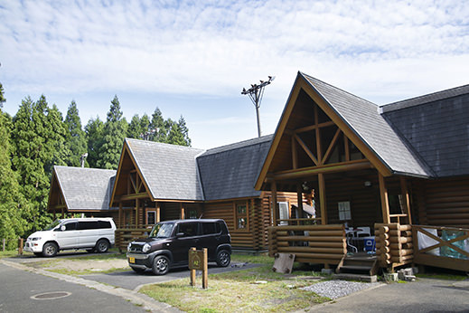 キャンプ場 コテージ 利用券 宿泊券 / サンビレッジ曽爾オートキャンプ場コテージ1泊宿泊券 コテージ キャンプ 旅行 宿泊 コテージ キャンプ 旅行 宿泊 コテージ