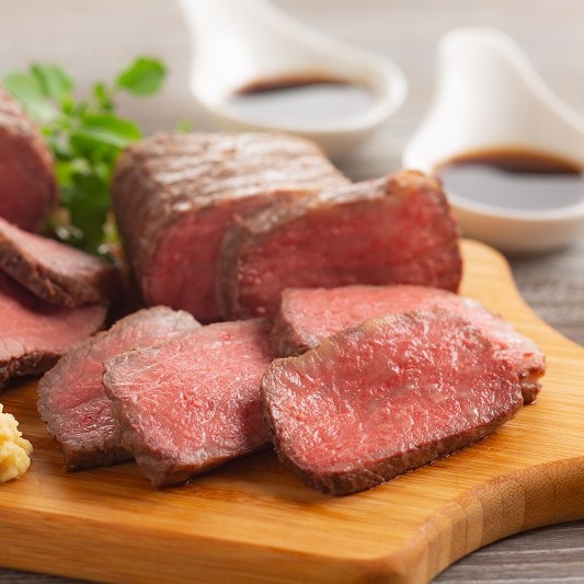 【12月25日出荷】年内発送「宮崎牛」ローストビーフ130g×2 /// 和牛 黒毛和牛 お肉 柔らかい ジューシー ローストビーフ国産 人気 ワイン 厳選 ヘルシー 冷凍 ギフト 贈答 簡単調理 奈良県 広陵町