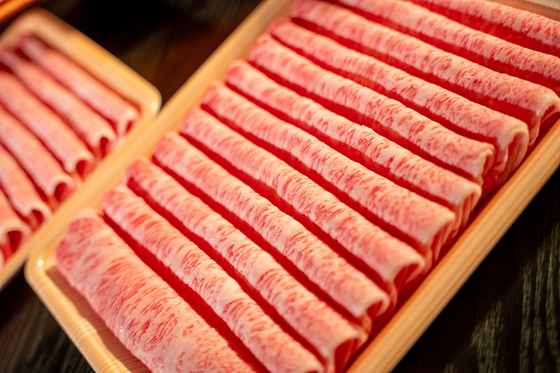 大和牛　ローススライス　すき焼用 1kg  ///すき焼き 黒毛和牛 霜降り ロース ブランド牛 すき焼き しゃぶしゃぶ お肉 柔らかい 美味しい スライス お鍋 料理 冷凍 奈良県 広陵町