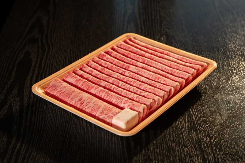 大和牛　ローススライス　すき焼用 500g  ///すき焼き 黒毛和牛 霜降り ロース ブランド牛 すき焼き しゃぶしゃぶ お肉 柔らかい 美味しい スライス お鍋 料理 冷凍 奈良県 広陵町