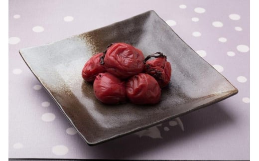 M066　紀州南高梅しそ塩分約１５％