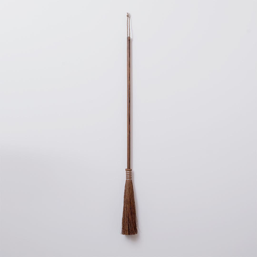 高田耕造商店 しゅろのやさしいほうき はたき 焼檜柄