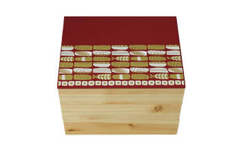 Njeco汎鮨蒔絵三段重箱（赤）