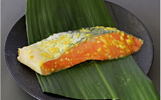 銀鮭の味噌漬け 6切（個包装） / 和歌山県 小分け包装 鮭 シャケ みそ漬け おかず お弁当 箱入り 贈答品 ギフト 田辺市【han006-2】