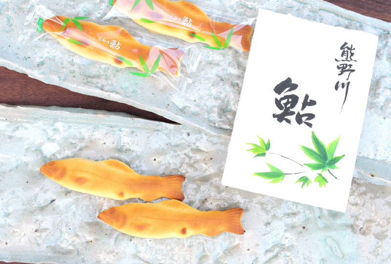 熊野川鮎 16個入り　鮎を典雅にかたちどった銘菓　詰め合わせ 焼き菓子 菓子 お菓子 ギフト
