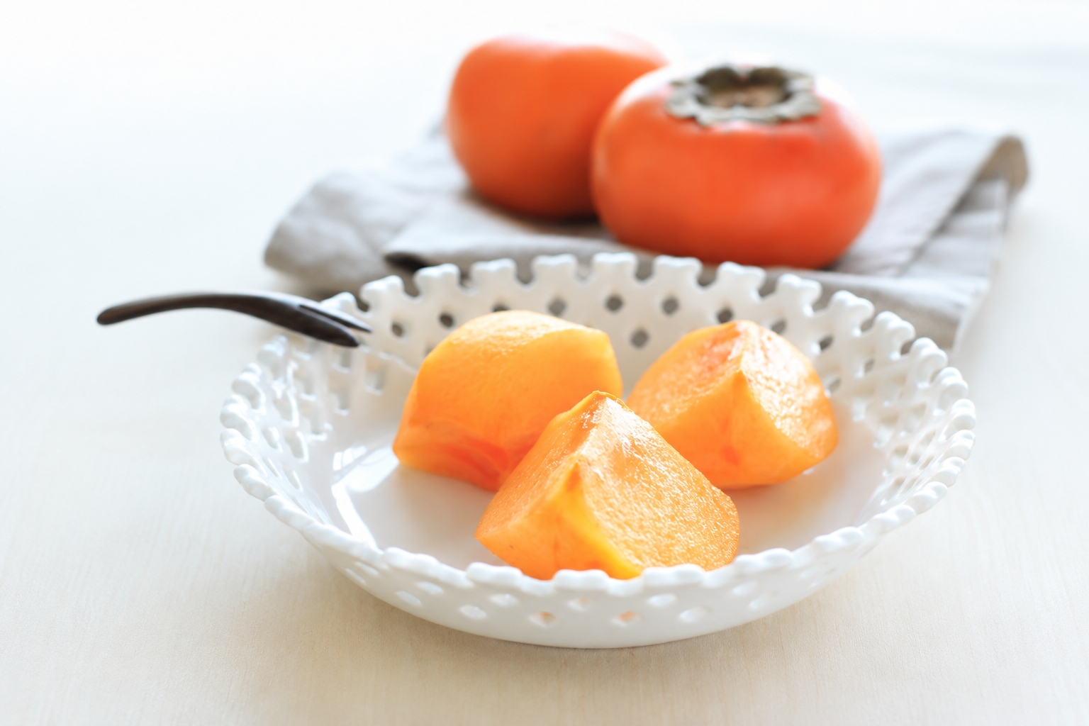 【先行予約】【秋の美味】【九度山ブランド】九度山の濃厚富有柿　秀品　L～3Lサイズ24玉～32玉(約7.5kg) ※2026年11月中旬頃～12月上旬頃に順次発送予定 ※沖縄・その他離島への配送不可【ard504-pl-kudo-7d5】