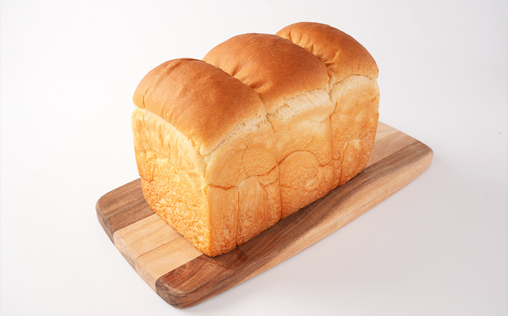行列ができるパン屋さん！元ホテルシェフが作る3種のパン 食パン：生食パン：フルーツのカンパーニュ をお届け！ ［KG36］