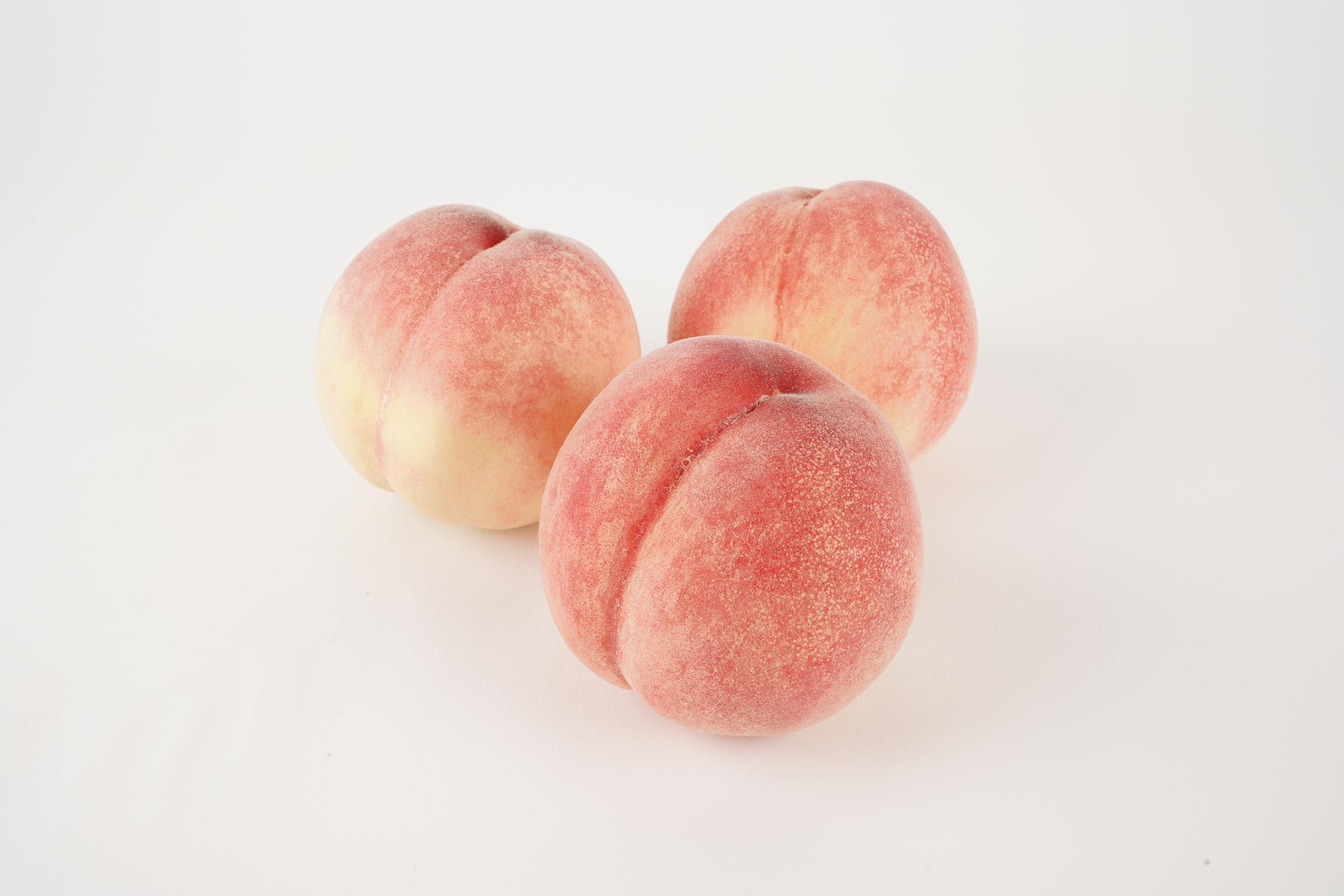 先行販売！［モモ］ 白鳳　桃の王様！食べきりやすい３個入り［2026年6月下旬頃より順次発送］［秀品］こだわり農家厳選 ［KG17］