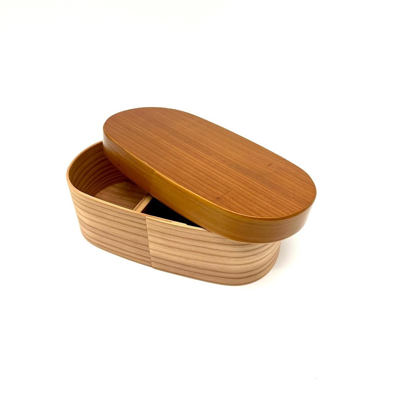 ［ライトブラウン］九州杉 国産 カラー 曲げわっぱ 被せ蓋 弁当箱 まげわっぱ［YS135］