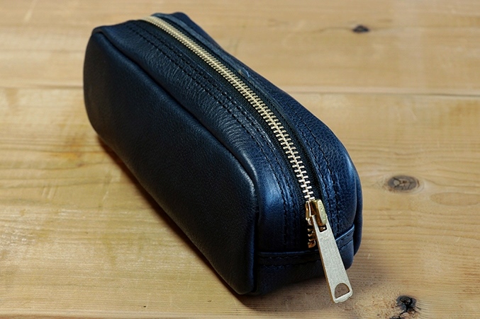 イタリアンレザーペンケース（筆箱） 【ネイビー】