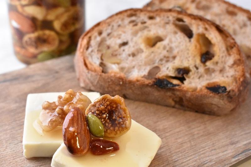 ナッツ・ドライフルーツの蜂蜜漬【峠プレミアム 玄（KURO）】〜熊野古道 峠の蜂蜜×ナッツ・ドライフルーツ 【SW14】