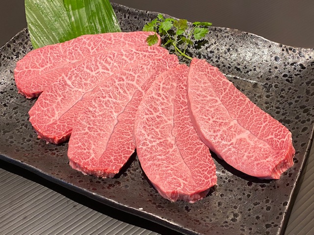 和歌山県産　黒毛和牛「熊野牛」特選ミスジ(希少部位)ステーキ 400g(100g×4枚) 4等級以上