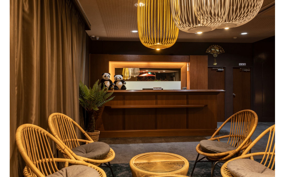 【クリスタル旅館白浜 灯りや】ペア宿泊（1泊素泊まり）