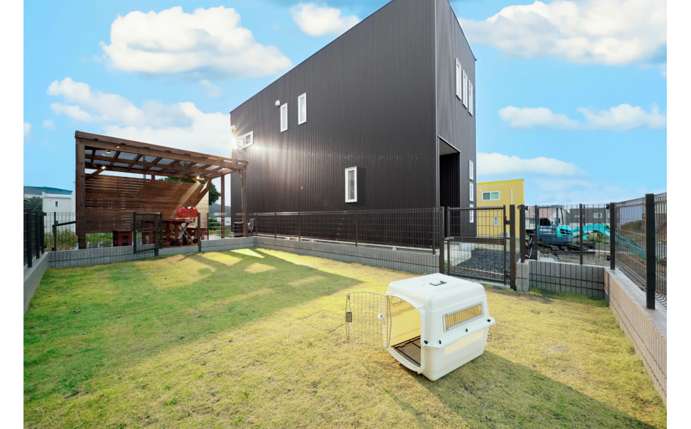 ãã¯ãªã¹ã¿ã«å¥èçœæµ äžã®è¡ãäžæ£è²žåå¥è(ãã¢å®¿æ³)ïŒ1æ³çŽ æ³ãŸãïŒ