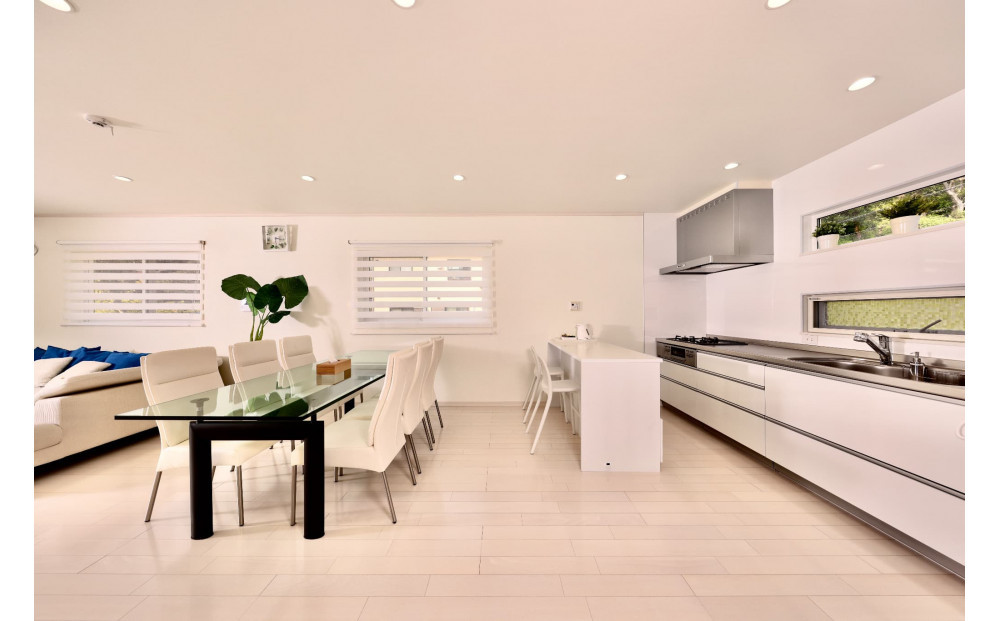 ãã¯ãªã¹ã¿ã«å¥èçœæµ äžã®è¡ãäžæ£è²žåå¥è(ãã¢å®¿æ³)ïŒ1æ³çŽ æ³ãŸãïŒ