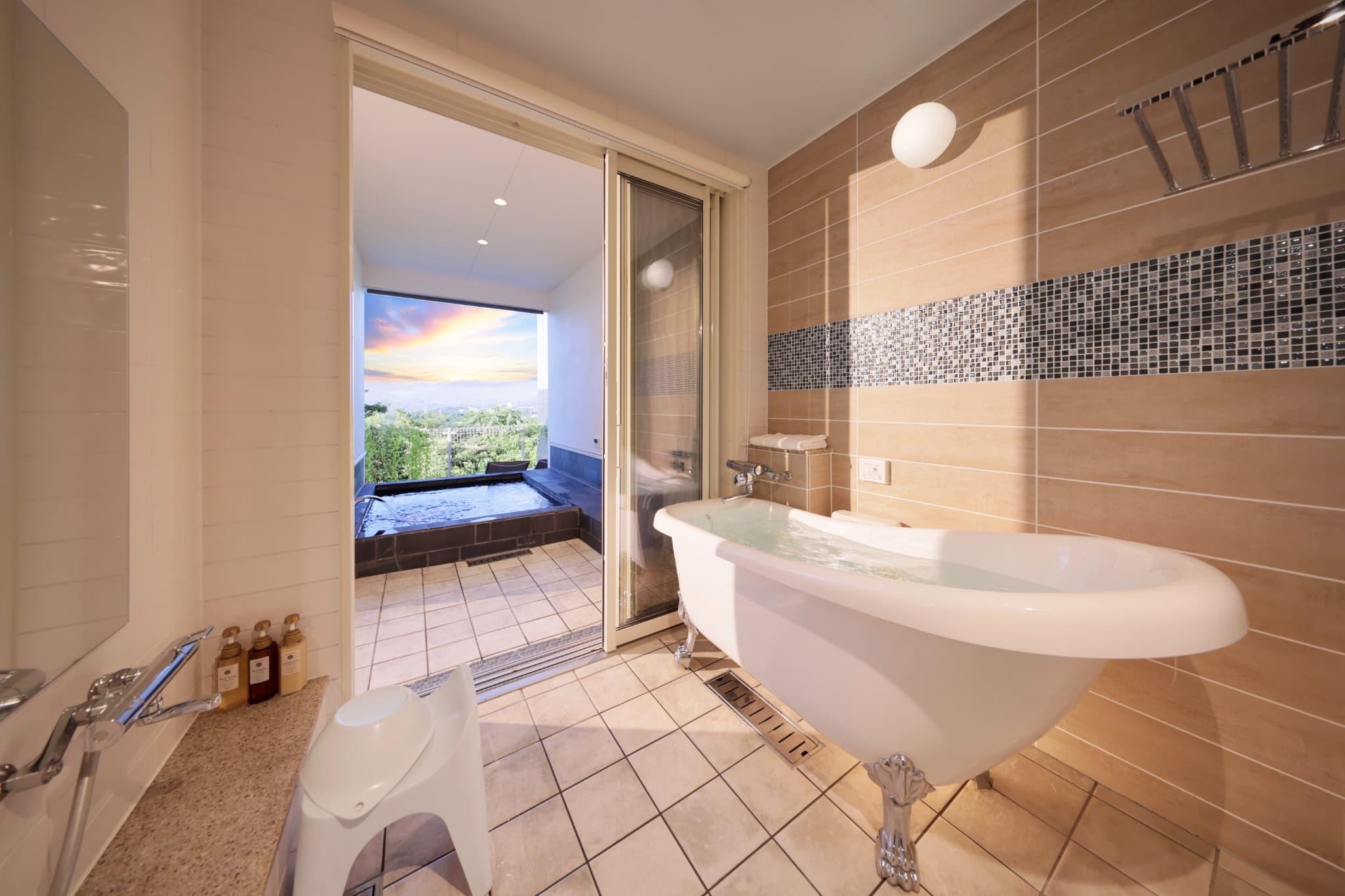 【クリスタルヴィラ白浜】ペットと泊まれる露天温泉付きスイートヴィラ ペア宿泊