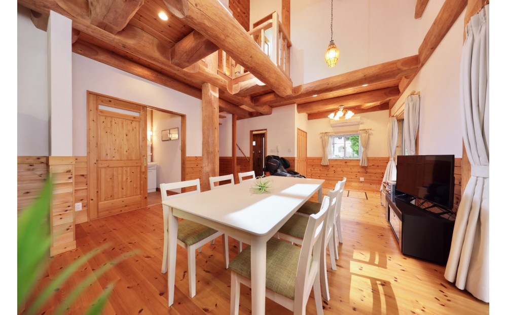 ãã¯ãªã¹ã¿ã«å¥èçœæµ æµ·ã®è¡ãäžæ£è²žåå¥è(ãã¢å®¿æ³)ïŒ1æ³çŽ æ³ãŸãïŒ