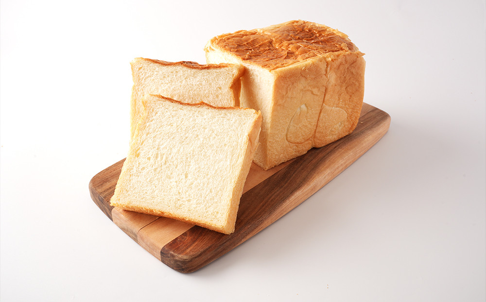 行列ができるパン屋さん！元ホテルシェフが作る3種のパン 食パン：生食パン：フルーツのカンパーニュ をお届け！ ［KG36］