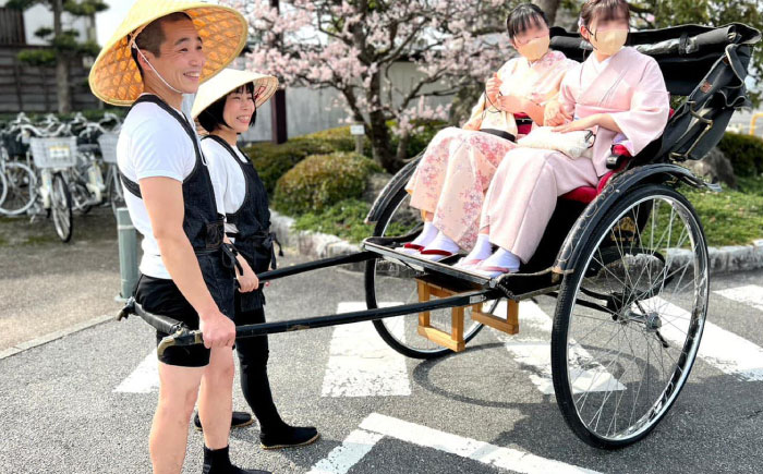 夫婦俥夫がご案内！水都・松江の旅！【人力車で巡る指定有形文化財・興雲閣コース】（30分・2名乗/1台）島根県松江市/水の都を走る人力車「まつ笑」 [ALGR001]