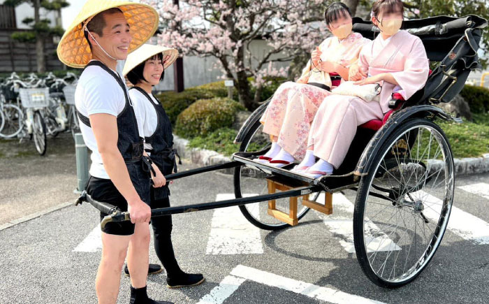 松江の城下町をぐるっと探索！【人力車で巡る塩見縄手・カラコロ工房コース】（90分/2名乗/1台）島根県松江市/水の都を走る人力車「まつ笑」 [ALGR004]