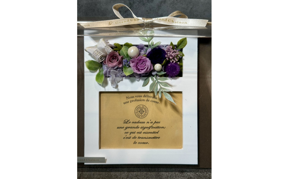 ブリザードフラワーのフォトフレーム（木製スタンドタイプ)【パープル】