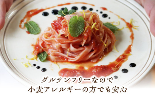 麺 グルテンフリーの白米麺と玄米麺のミックス　日本海のあごだし麺つゆセット（6食） グルテンフリー 白米麺 玄米麺 米麺 ライスヌードル ヌードル 6食 6人前 詰め合わせ セット 食べ比べ あごだし 飛魚だし つゆ付き 麺つゆ めんつゆ アレルギー対応 小麦不使用 健康 ヘルシー お取り寄せグルメ 贈り物 ギフト プレゼント 贈答 簡単調理 島根県雲南市/合同会社S宮内舎 [AIBM001]