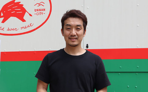 ジビエ イノシシBBQセット 5人前（猪肉、イノシシソーセージ）猪肉 猪 いのしし ぼたん鍋 ボタン ソーセージ BBQ バーベキュー 肉 焼肉 ソーセージ 食感 旨味 イノシシ にく 特産 ご当地 お取り寄せ 詰め合わせ 贈り物 ギフト 贈答 人気 おすすめ ジビエ 高たんぱく スライス  バーベキューセット いのしし 猪 ボタン セット 五人前 島根県雲南市/鹿糠  [AIAK001]