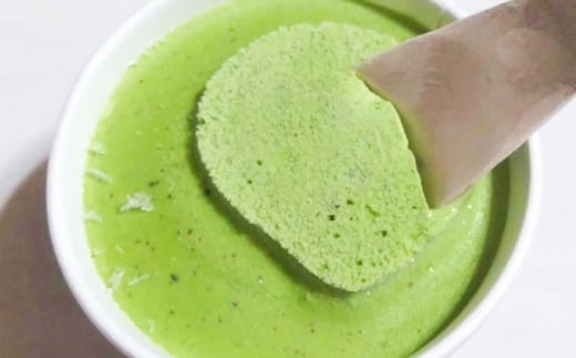 スイーツ 奥出雲の美味しいお茶のおやつセット（お茶アイス9個・茶ロールケーキ3本・茶団子5串×1） お茶 アイス スイーツ ロールケーキ 和風 デザート スイーツ 食べ比べ 洋菓子 和菓子 ギフト 贈り物 贈答品 お取り寄せ ご当地 雲南 絶品 美味しい 濃厚 茶 和スイーツ 人気 おすすめ セット  お茶 食品 詰め合わせ 茶菓子 贈答 島根県雲南市/株式会社藤原茶問屋 [AIAY012]