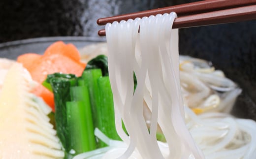 麺 グルテンフリー米粉100%麺 田守り麺（丸麺）100g入×14袋 | グルテンフリー 米粉 麺 田守り麺 丸麺 グルテンフリー 米粉麺 米麺 ライスヌードル 100% 100パーセント アレルギー対応 小麦不使用 丸麺 細麺 スパゲッティ 14袋 14個 14人前 セット 詰め合わせ 大容量 乾麺 麺類 パスタ 贈り物 ギフト プレゼント 島根県雲南市/有限会社木村有機農園[AICU005]