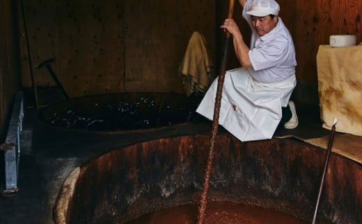 素材の「素顔」を、美しく引き立てる。うすくち醤油500ml×3本│調味料 醤油 しょうゆ うすくち 和食 ギフト 島根県雲南市/有限会社紅梅しょうゆ [AICV024]