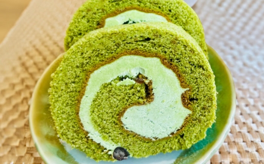スイーツ 出雲大東茶ロールケーキ詰合せ3本セット（煎茶・番茶・和紅茶）お茶 スイーツ ロールケーキ 和風 デザート スイーツ 洋菓子 和菓子 ギフト 贈り物 贈答品 お取り寄せ ご当地 雲南 絶品 美味しい 濃厚 大東茶 和スイーツ 人気 おすすめ セット ケーキ お茶 食品 詰め合わせ お茶菓子 贈答 お菓子 美味しい プレゼント 島根県雲南市/株式会社藤原茶問屋 [AIAY011]