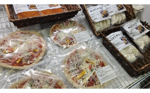 いいなんキッチンmielの餃子　5袋セット【絶品 こだわり 豚 肉 国産 ごはん おかず お弁当 冷凍 ぎょうざ ギョウザ 小分け BBQ ギョーザ 惣菜 晩酌 ギフト 手作り 生餃子 豚肉 冷凍食品 おつまみ 冷凍餃子 ブランド豚 総菜 中華 焼き餃子 奥出雲ポーク B-24】