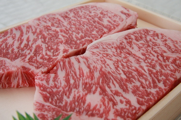 奥出雲和牛人気4種定期便！合計約1.4kg【切り落とし400g 赤身焼肉300g 赤身すきやき300g サーロインステーキ180g×2枚 霜降り 冷蔵 チルド 日時指定 定期便 Ｄ-21】