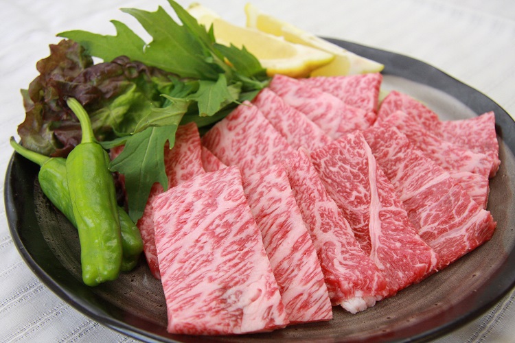 奥出雲和牛赤身焼肉用300g【赤身 焼肉 しまね和牛 黒毛和牛 贈答用 冷蔵 チルド 日時指定 Ａ-9】