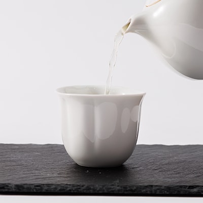 岡山県津山市産「シモン茶」セット(粉末・茶葉入り)【1418906】