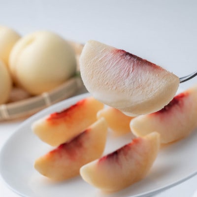 【2026年発送】岡山の白桃(早生種)　大玉3玉(約840g)【配送不可地域：離島】【1614301】